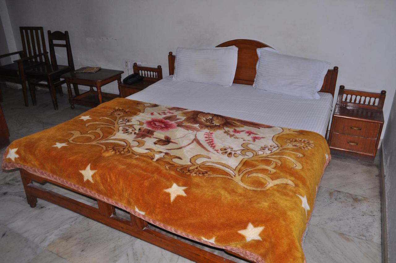 Simla Hotel Jaipur Bagian luar foto