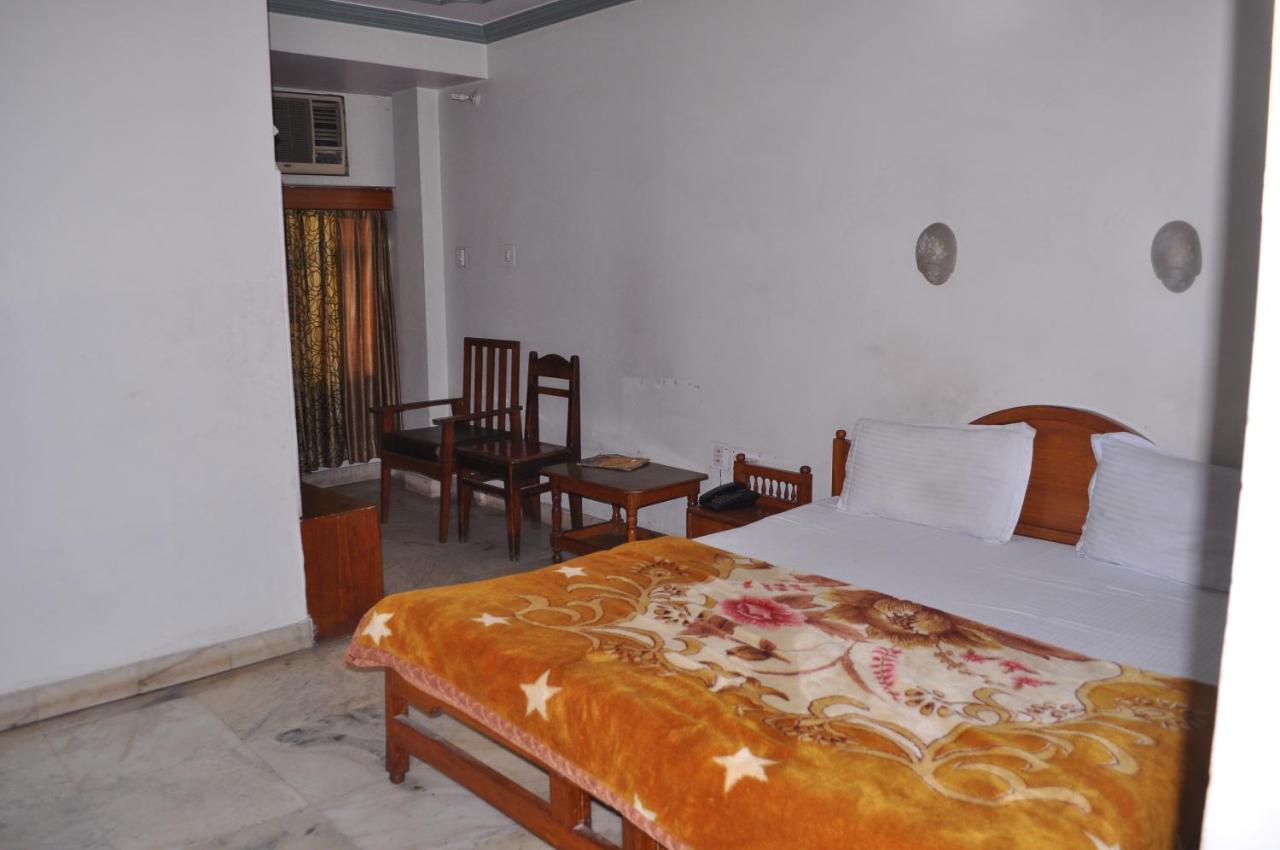 Simla Hotel Jaipur Bagian luar foto